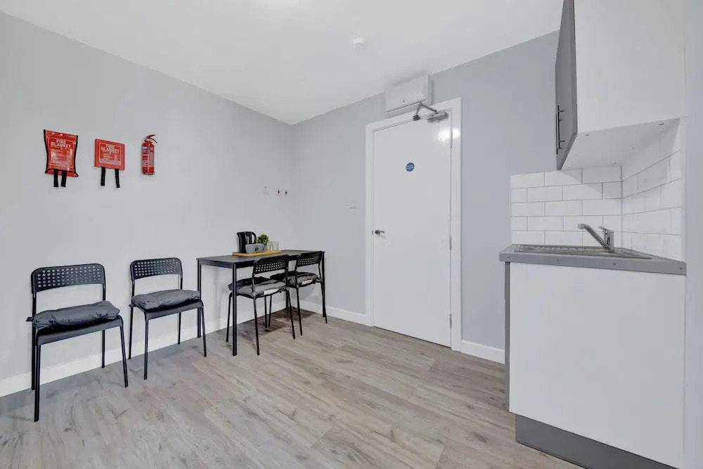 Cozy Serviced Ensuite In West Drayton London TW7