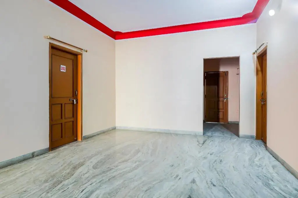 Hotel Divyansh by OYO Rooms