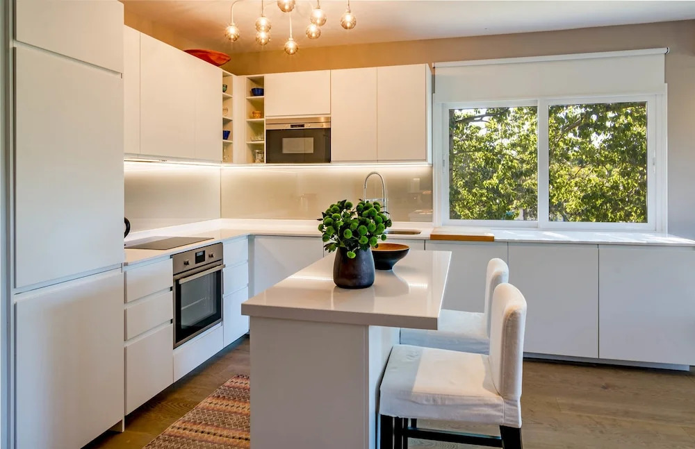 AS12 Luxury 3 bedroom apartment RoomService