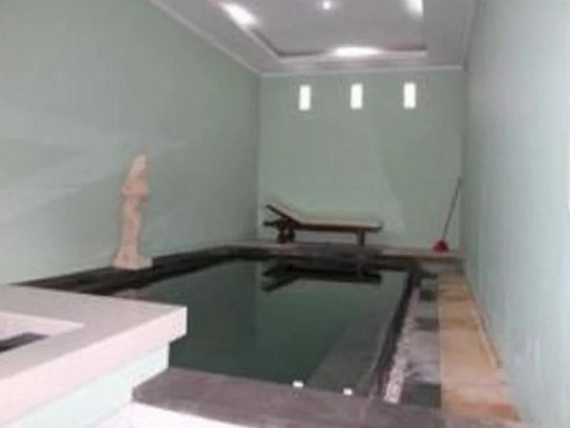 Bali Kansai Guest House