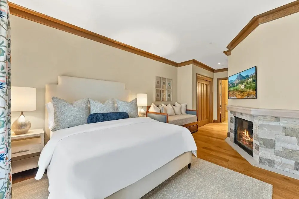 The Residences at The St Regis Deer Valley; Snow Park