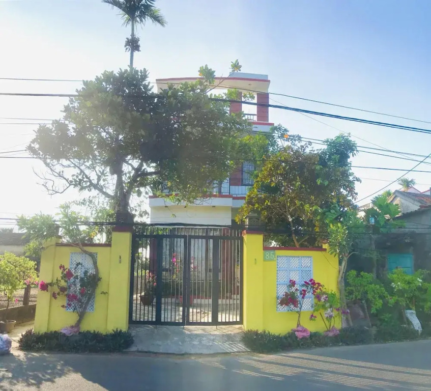 Field House Homestay