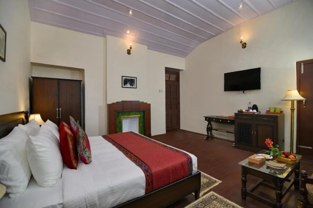 Brij Villa, Dalhousie - A Colonial Luxury Retreat