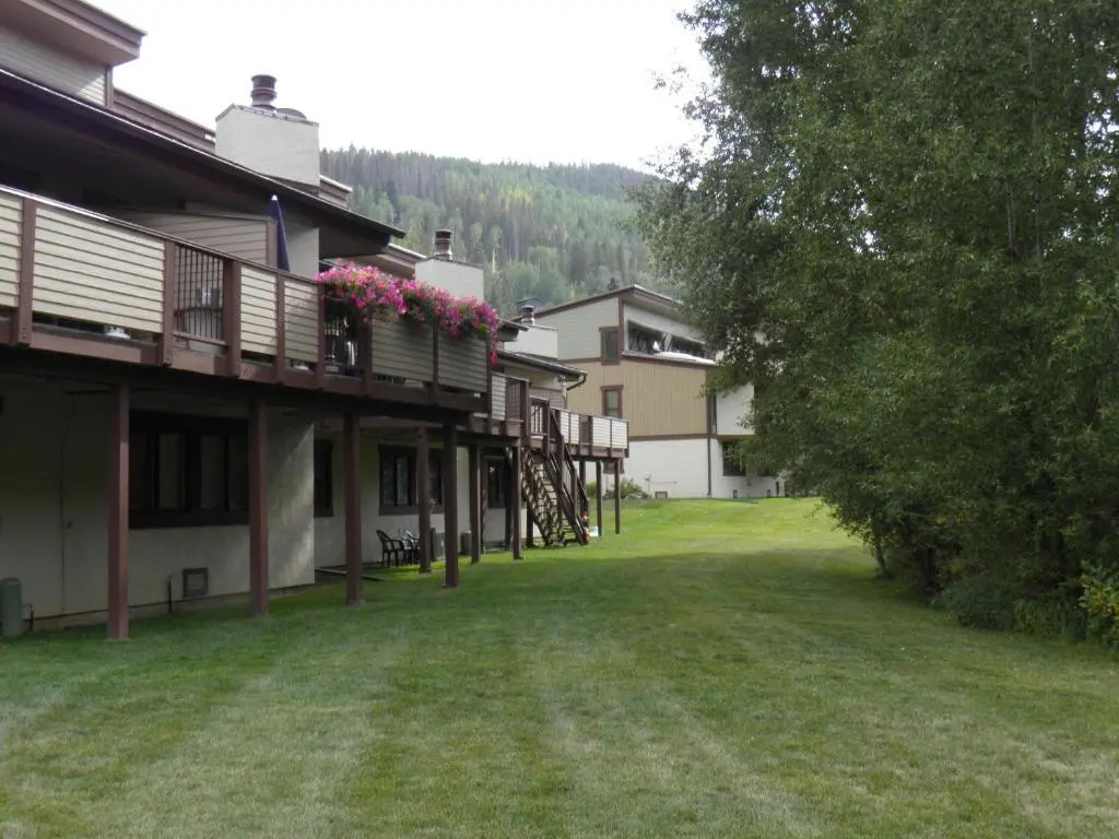 Meadow Creek Townhome by Vail Realty
