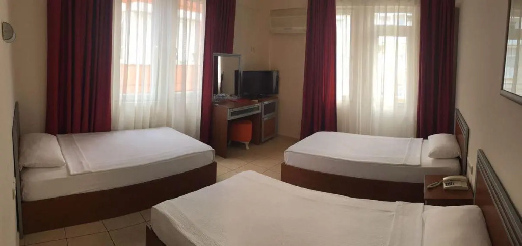 Kadeer Hotel