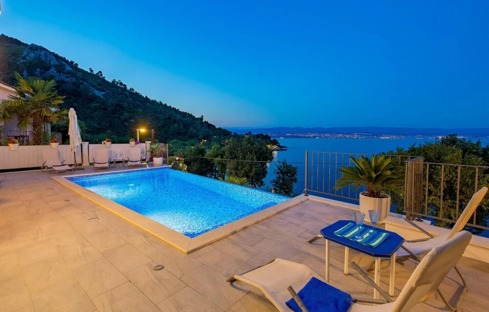 Apartments and rooms by the sea Medveja, Opatija - 2305