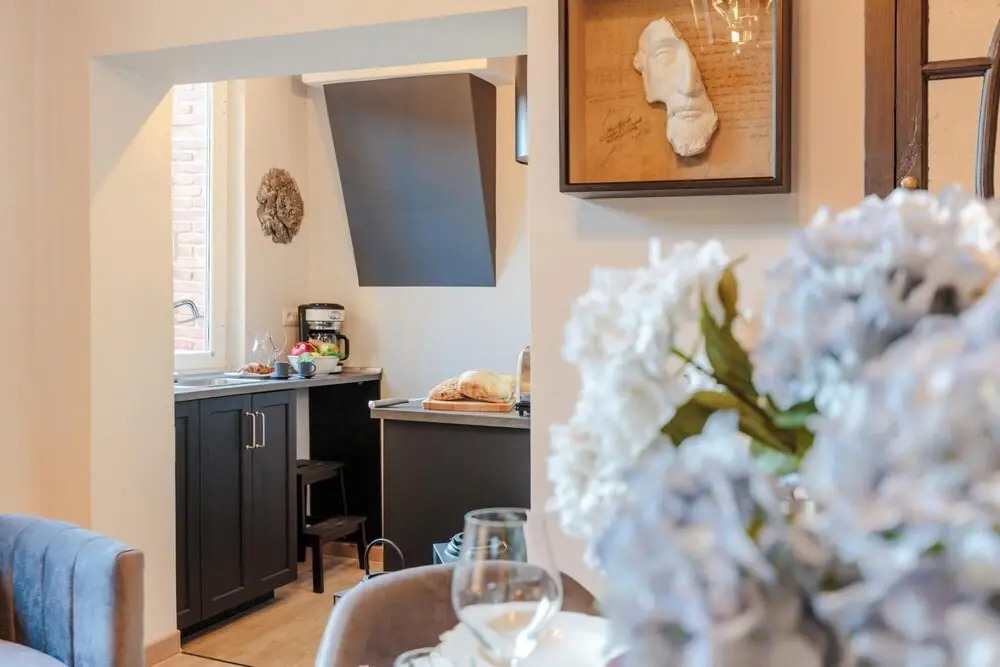 Smart and Central Located Two Bedrooms Air Conditioned Apartment Surrounded by Medieval Towers