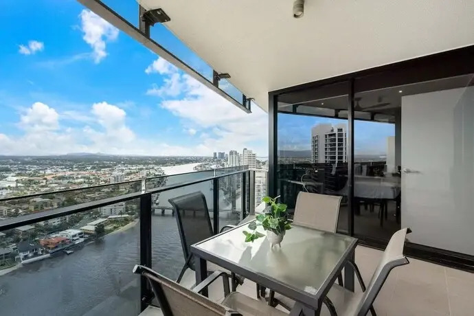 2bed Spa - Circle On Cavill - Wow Stay
