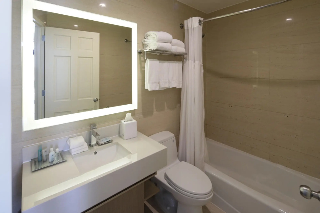 Wyndham Garden Fresh Meadows Flushing
