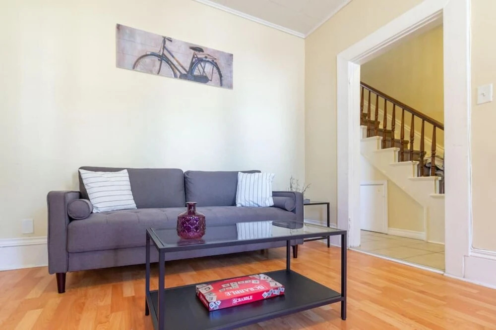Cozy 3-bdrm in Uptown Saint John w Parking Coffee