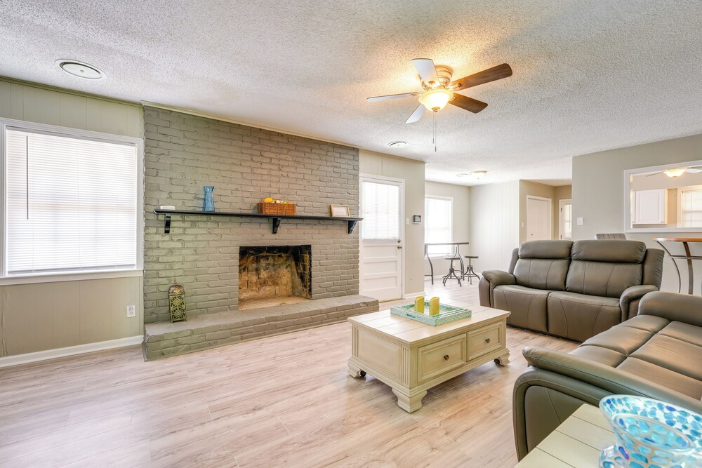Memphis Vacation Rental - Walk to Graceland