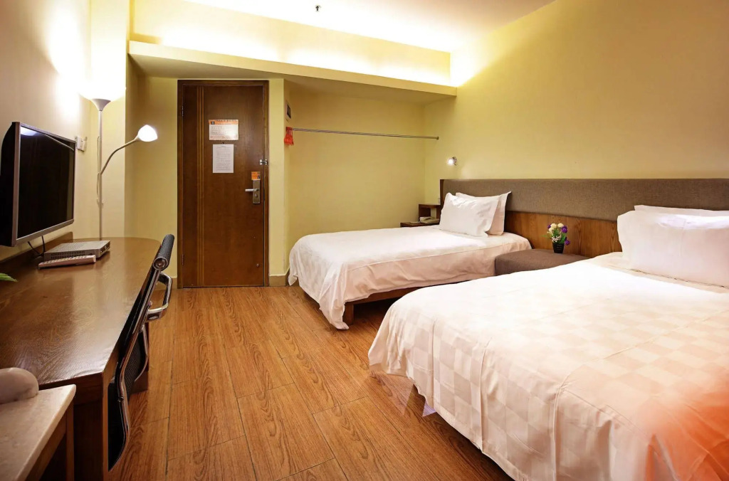 Yanjiang East Garden Inn