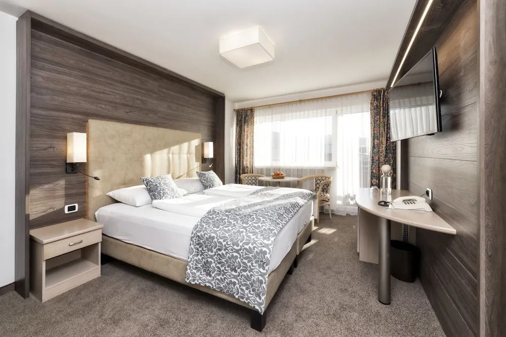 Hotel Sun