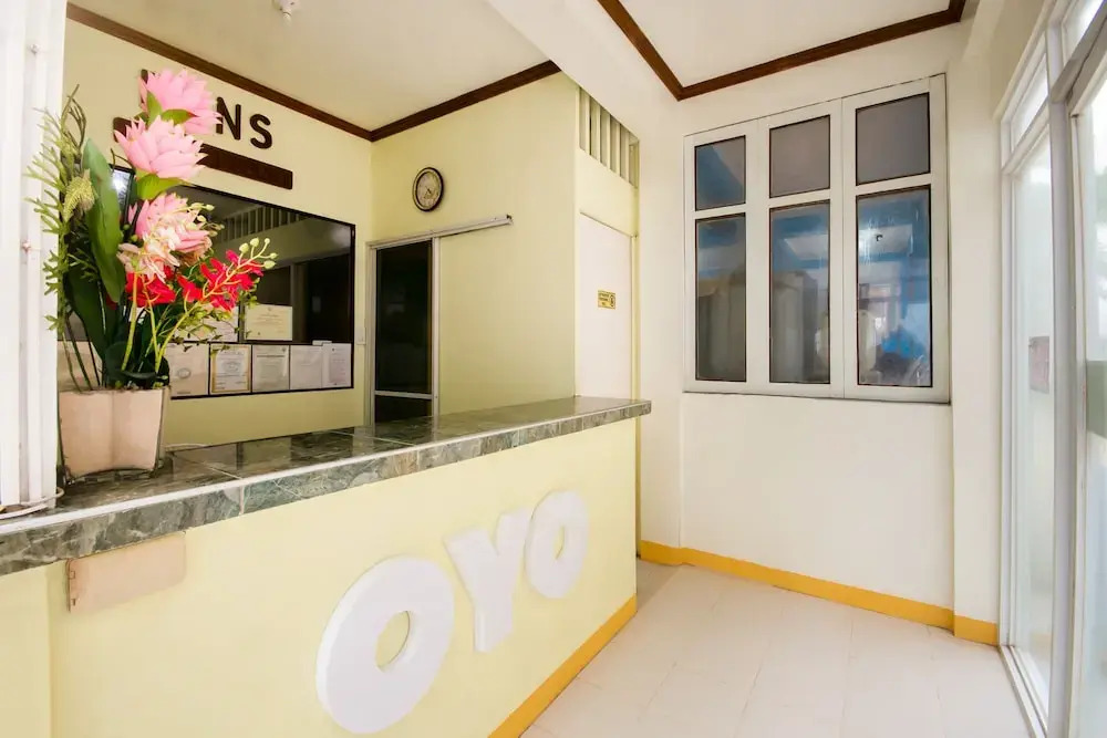 OYO 409 Bans Beach Resort