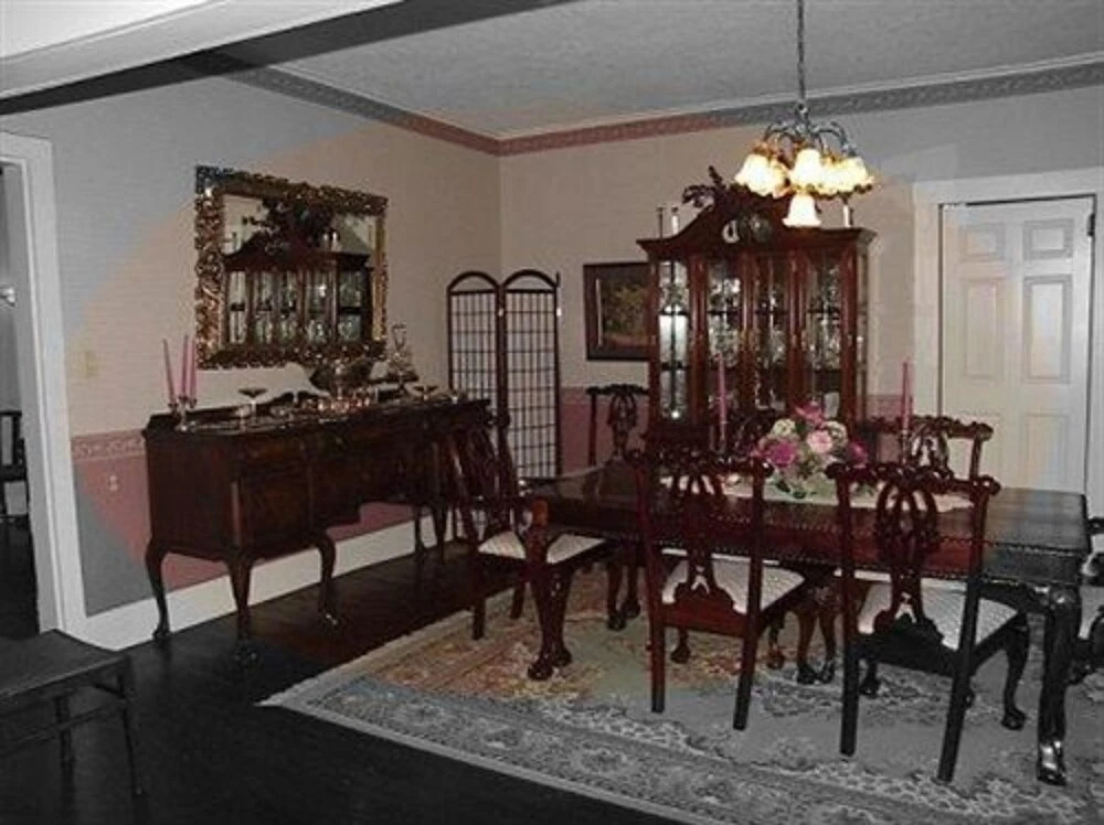 Thee Hubbell House