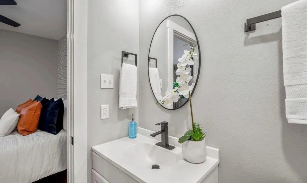 Quiet Studio Minutes From Downtown Houston