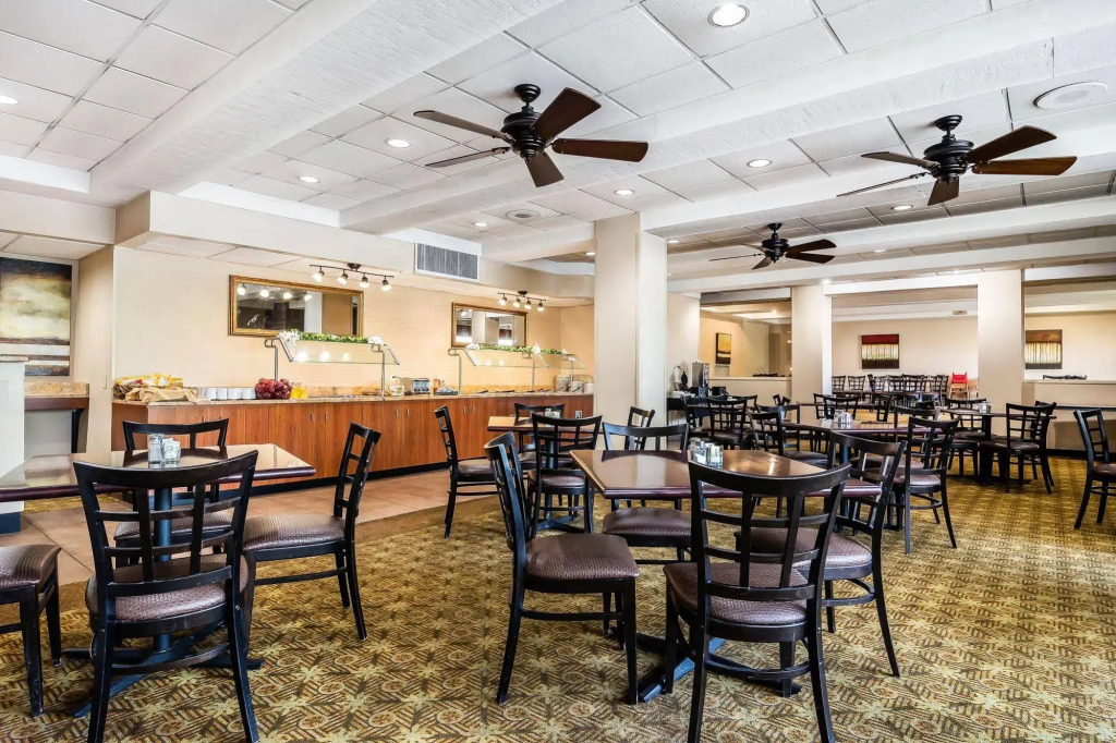 Clarion Inn