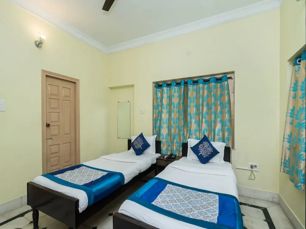 OYO 10364 Fortress Guest House