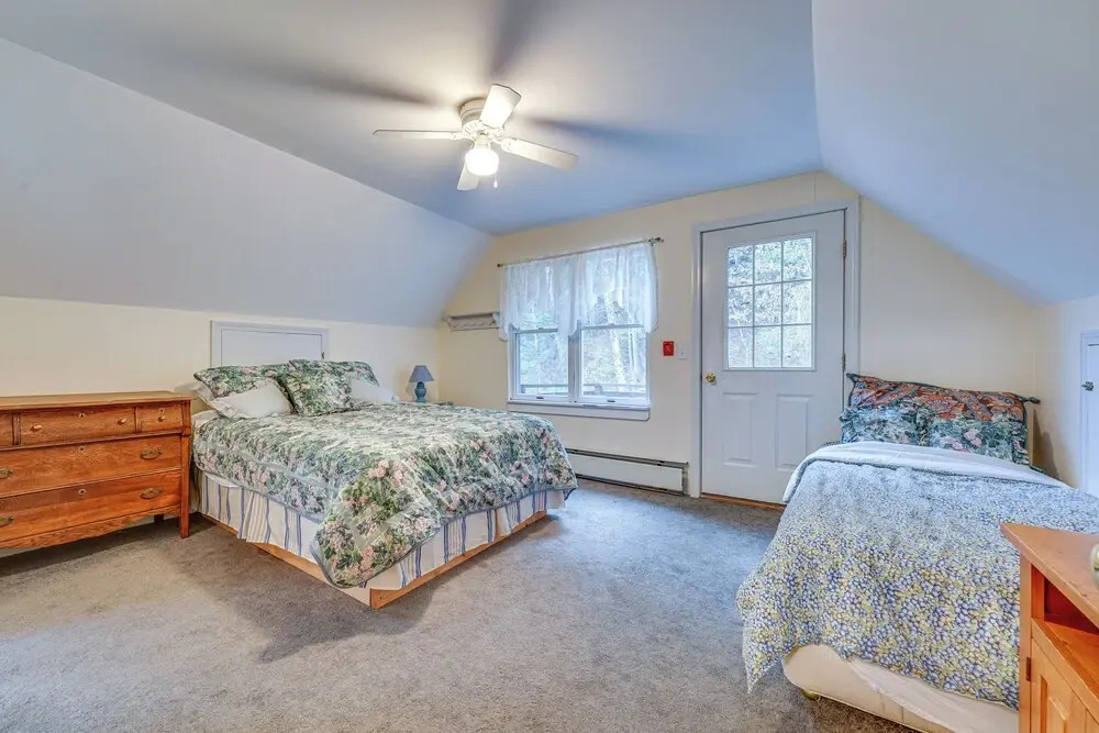 Spacious Ludlow Hideaway < 1 Mi to Okemo Mountain!