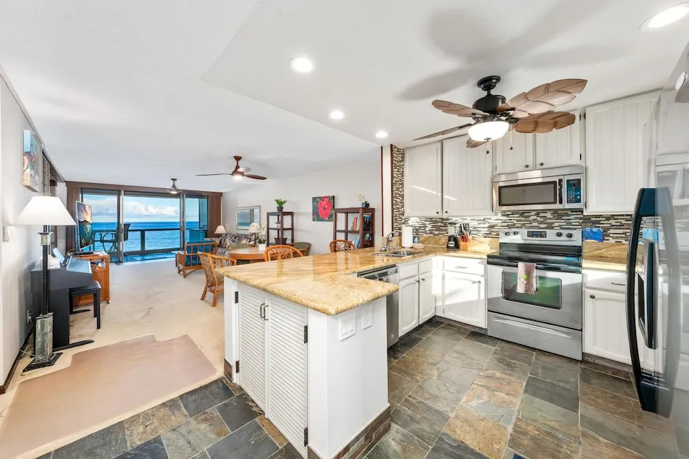 Big Island Keauhou Surf & Racquet 1204 2 Bedroom Condo