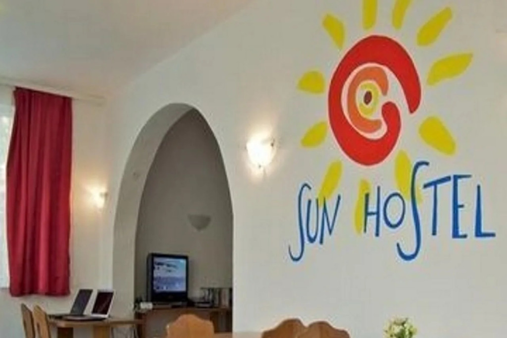Sun Hostel Budva