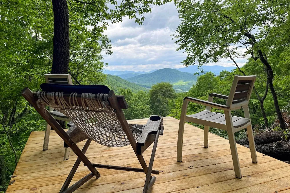 8 Acres + Hiking Trails: Little Switzerland Escape