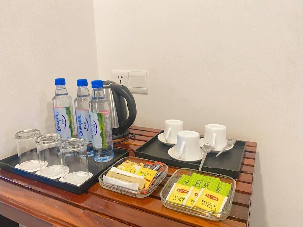 Yani Hotel