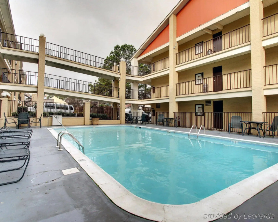 Rodeway Inn North