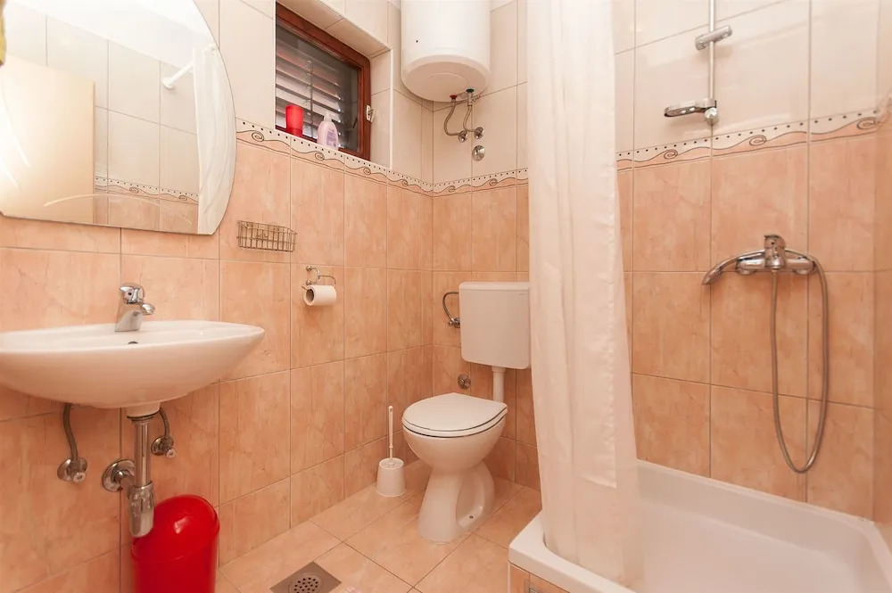 Apartment and Rooms Sanja Vodice