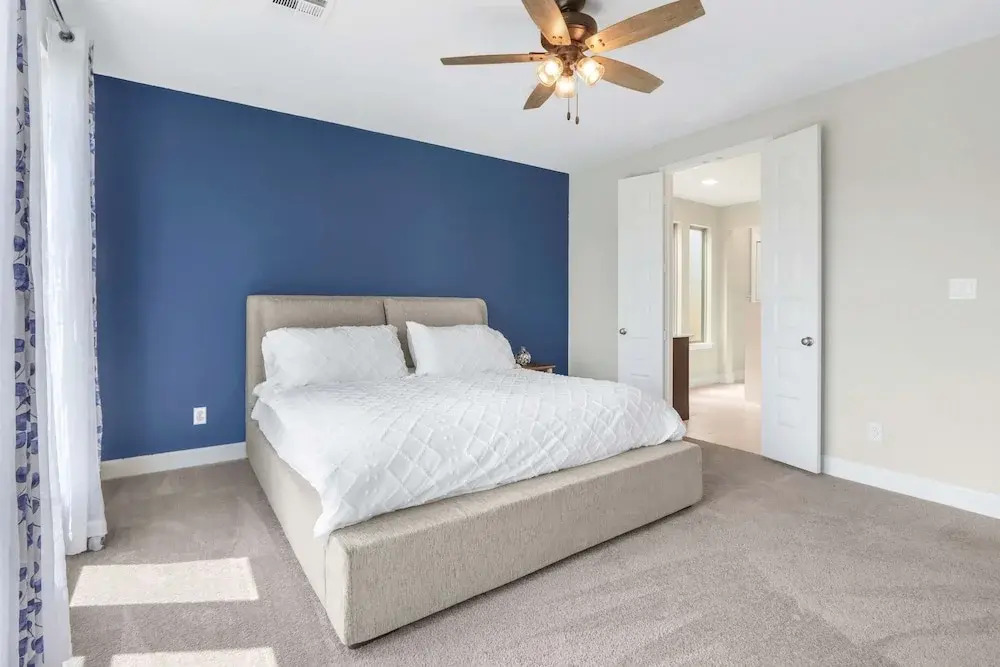 Dakota Cottage - Stay for 10