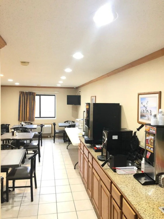 Denison Inn and Suites