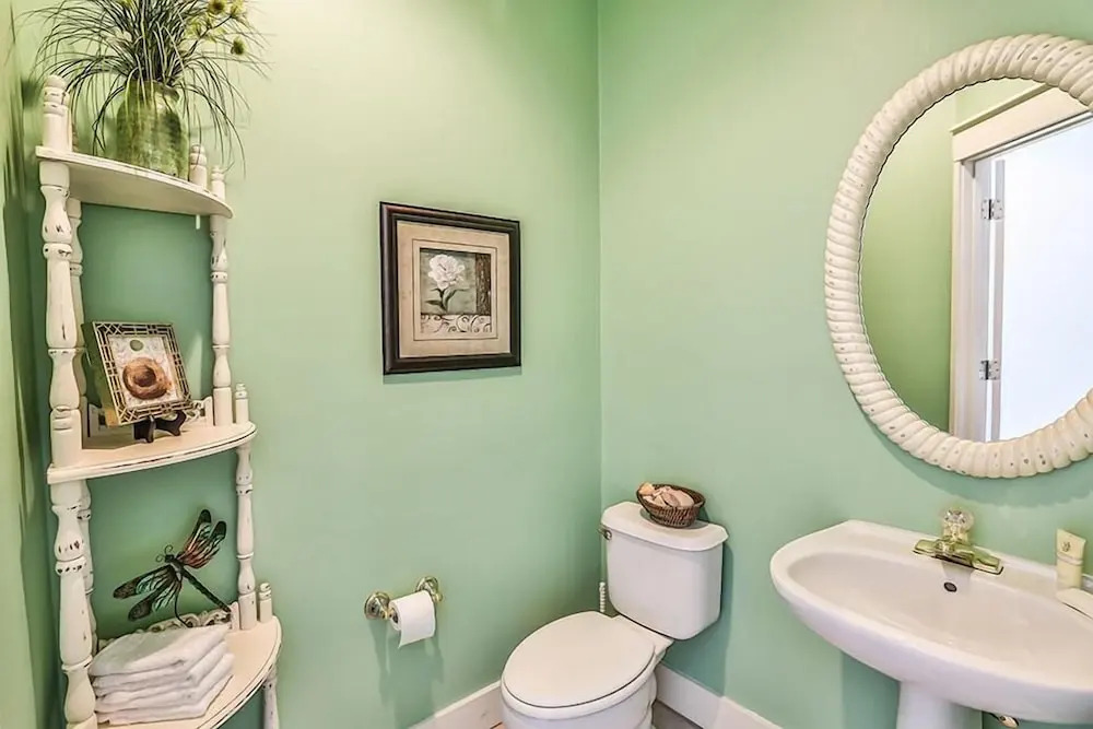 SEAVIEW I UNIT 300 4 Bedroom Holiday Home by Five Star Properties