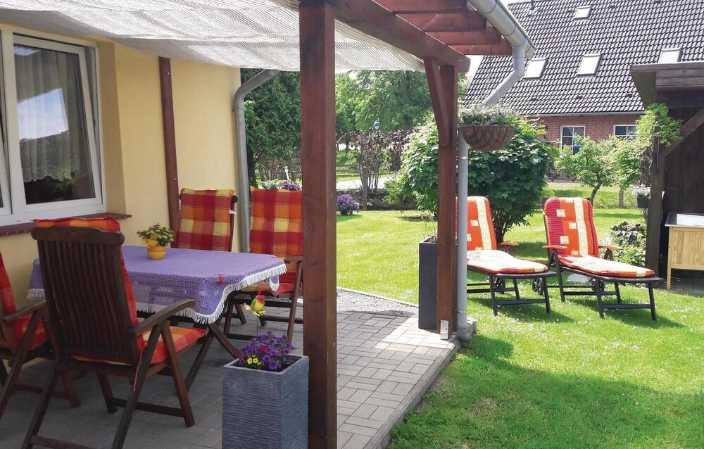 2 Bedroom Lovely Home In Alt Schwerin