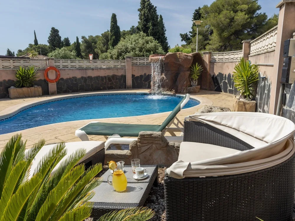 Villa Near Beach & Wineries