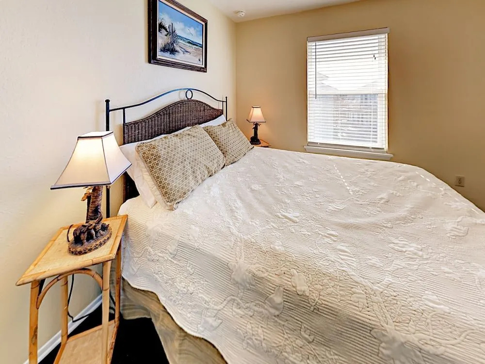 3BR/3BA Direct Ocean View Lost Colony Property by RedAwning