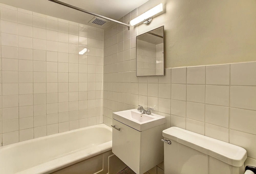 Destination Stays McGill Plaza DT MTL