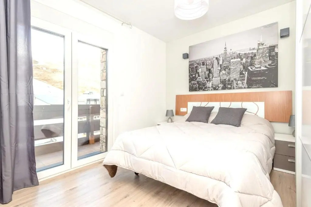 Apartment with 2 bedrooms in Pas de la Casa with wonderful mountain view balcony and WiFi 200 m from the slopes