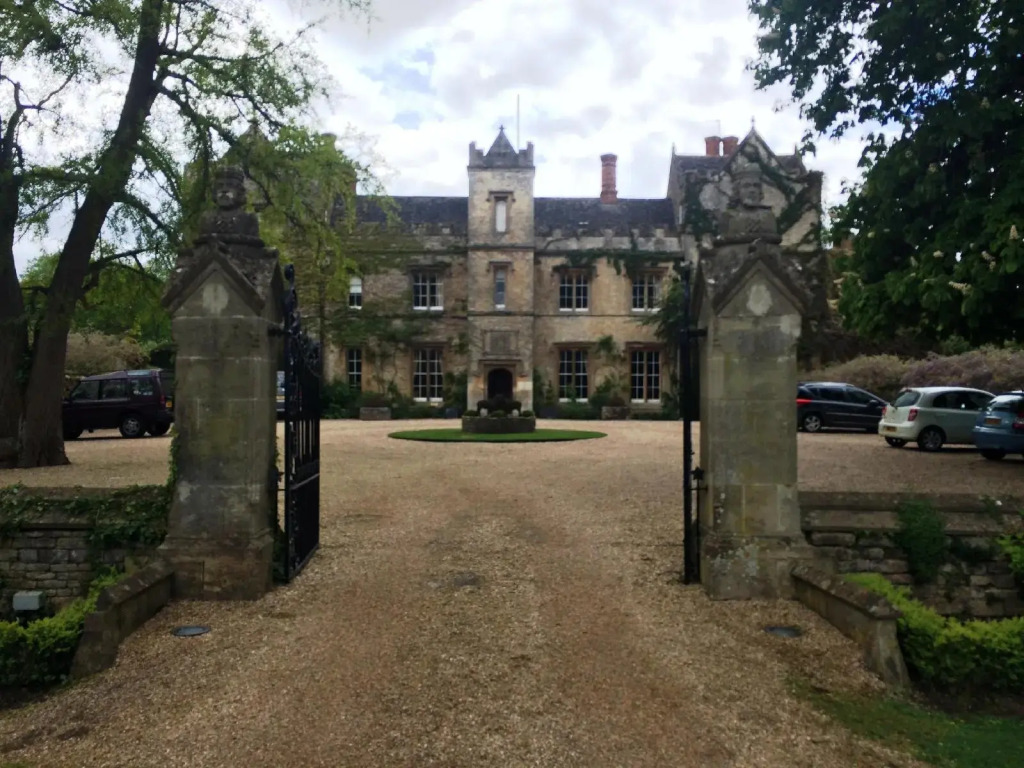 Weston Manor Hotel