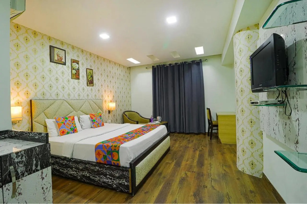 FabHotel Prime Z Grand