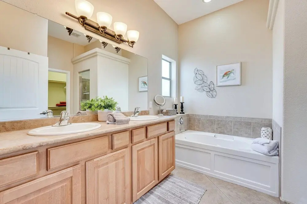 Private Pool & Hot Tub: Lake Havasu City Gem!