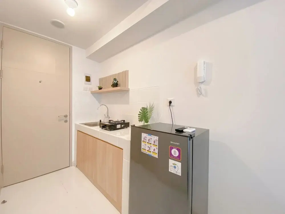 Cozy Living Studio Room at 26th Floor Tokyo Riverside PIK 2 Apartment