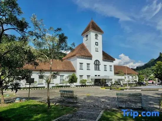 Saka Ombilin Heritage Hotel