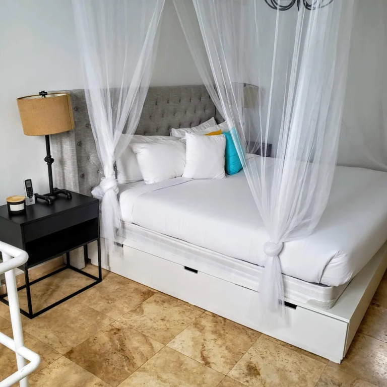 Roof Top Hotel Apartment #5 King Bed - Old San Juan