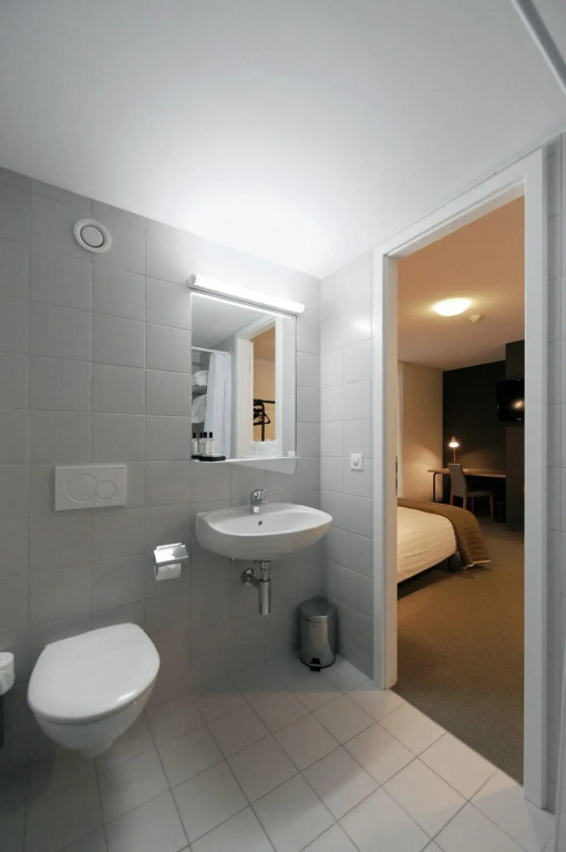 SwissTech Hotel