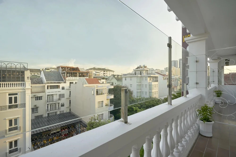 Bizu Hotel Ii - Phu My Hung District 7
