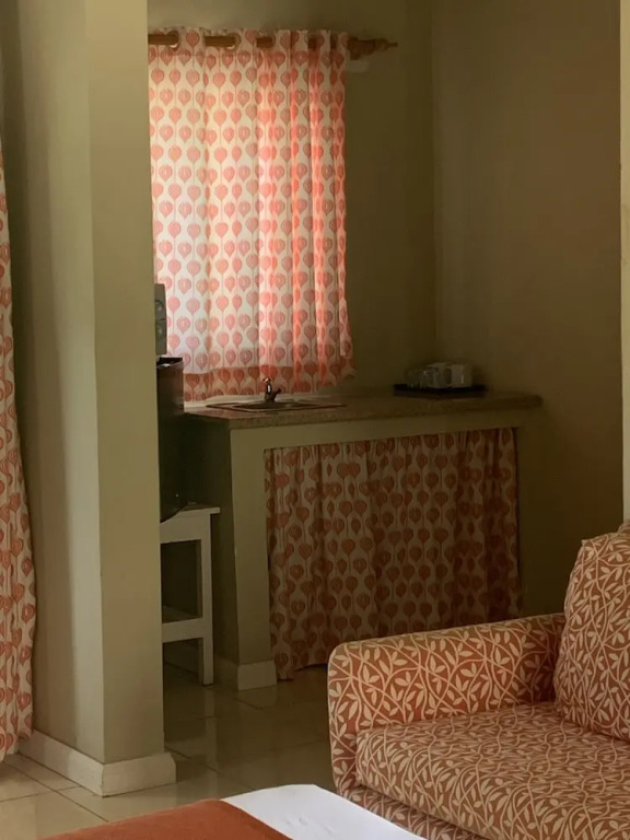 King Suite at Oceanview Resort in Jamaica - Enjoy 7 Miles Of White Sand Beach! 1 Bedroom Villa by RedAwning