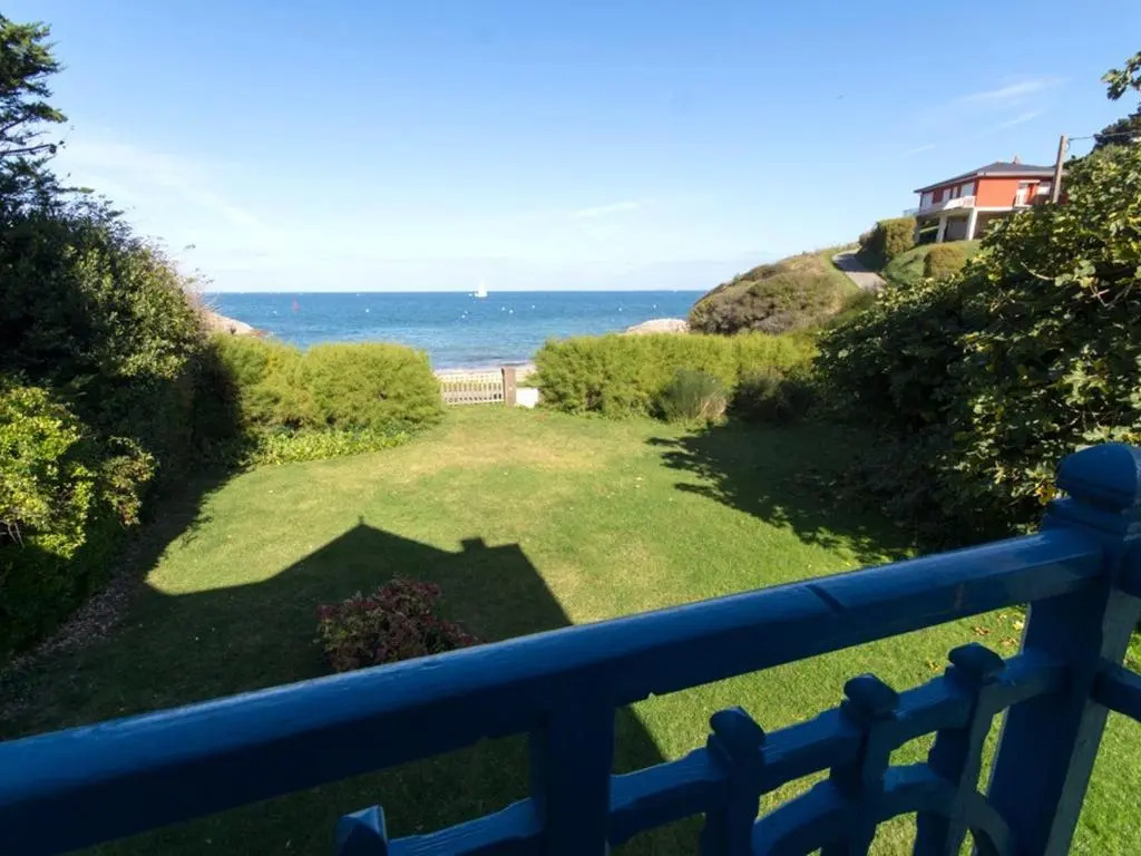 Maison avec jardin et accès direct plage à Le Palais - FR-1-418-20