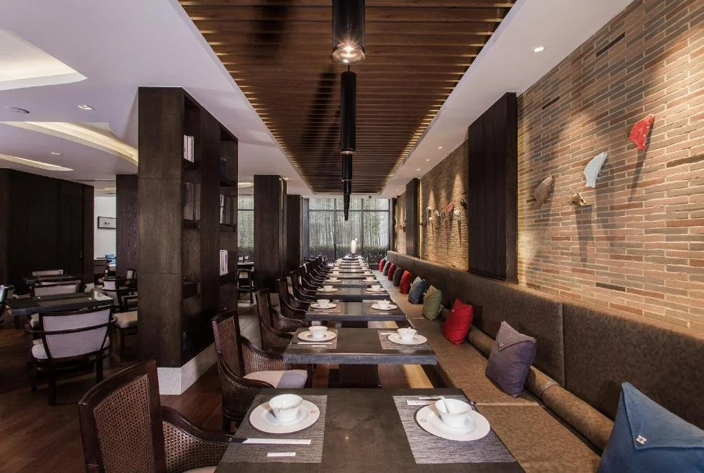 Chinaware Hotel