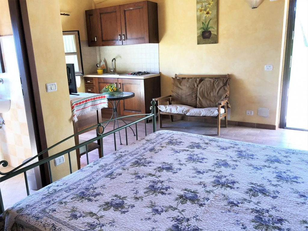 Timeless Holiday Home in Apecchio with Garden
