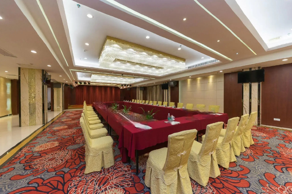 Rich Forex Hotel